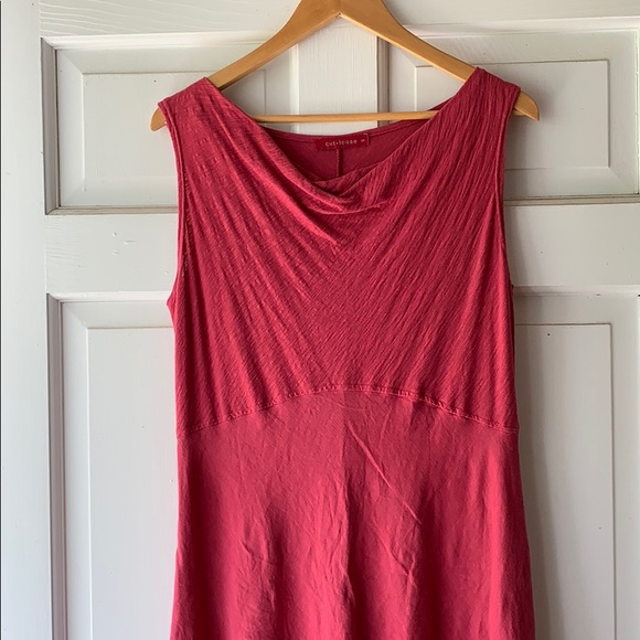 Cut loose dress - Picture 1 of 7